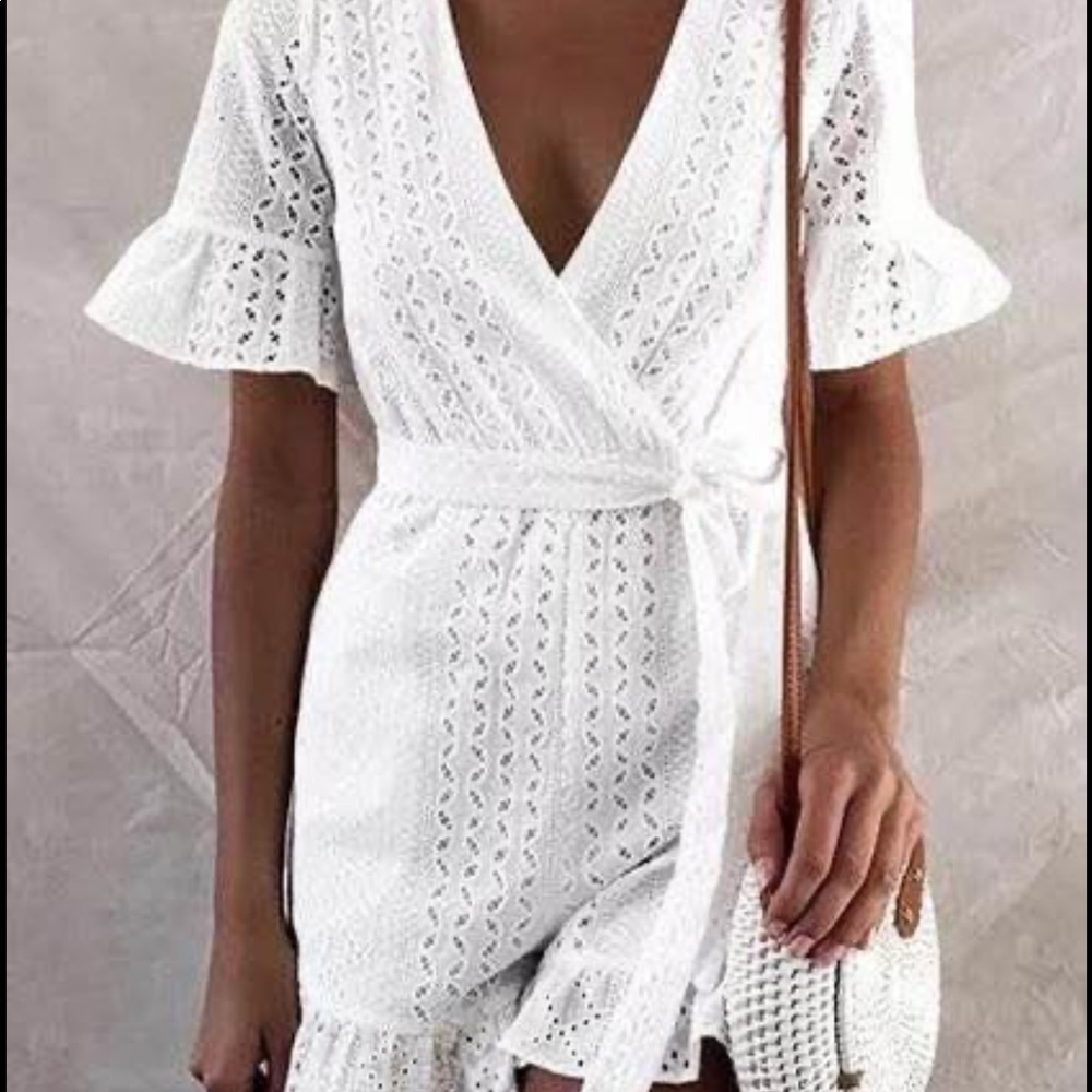 DENNIS MAGLIC WHITE PLAYSUIT